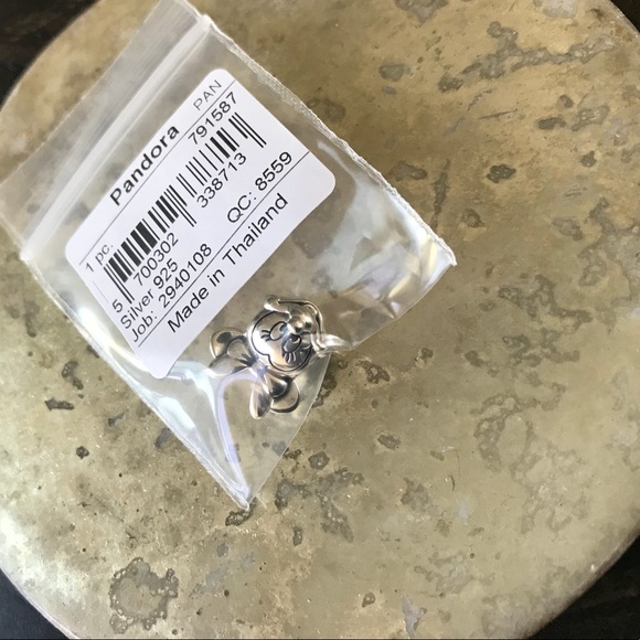 Pandora Disney Minnie Portrait - 100% Authentic - Picture 2 of 5